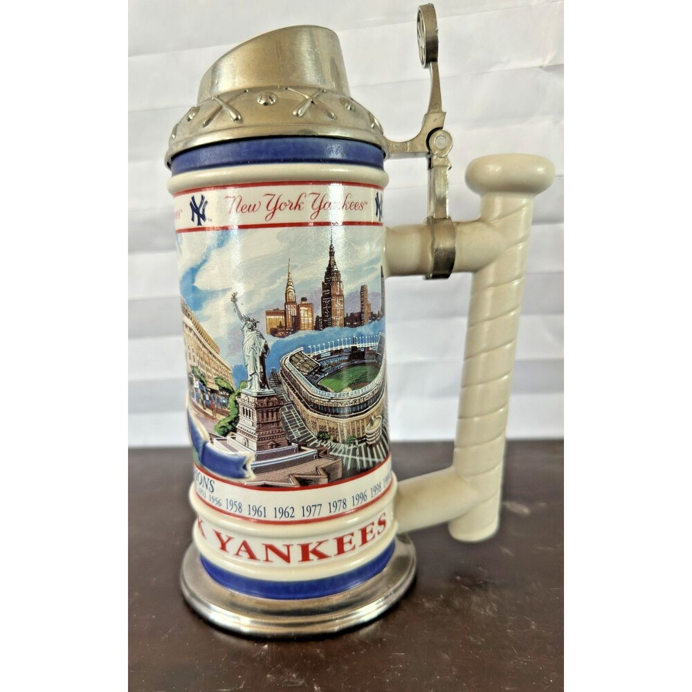 Danbury Mint 2001 Yankees Beer Stein Collector Mug MLB Memorabilia